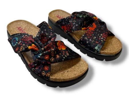 Sandals Flats By Alegria In Floral Print, Size: 7.5 Cheap