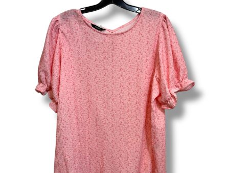 Top Short Sleeve By Clothes Mentor In Floral, Size: Xl on Sale