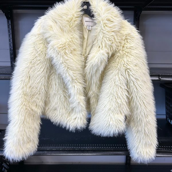 Jacket Faux Fur & Sherpa By Clothes Mentor In Cream, Size: S Online