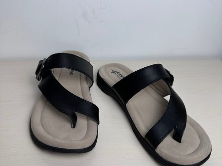 Sandals Flip Flops By Eastland In Black & Tan, Size: 9 Supply