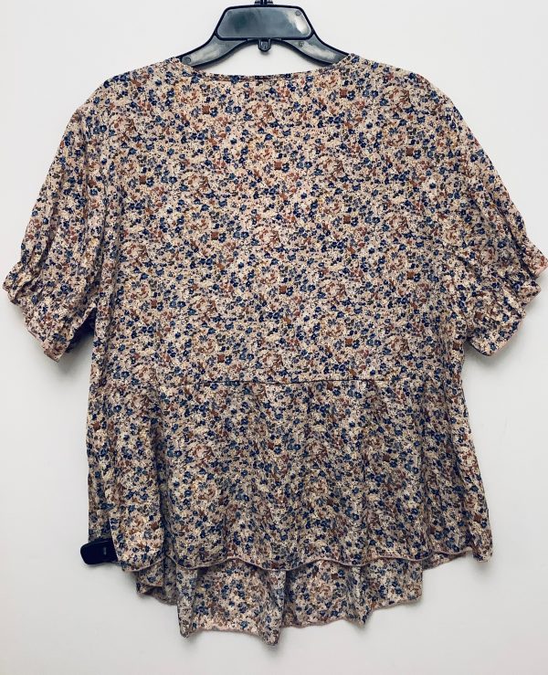 Top Short Sleeve By Shein In Floral Print, Size: 2x For Discount