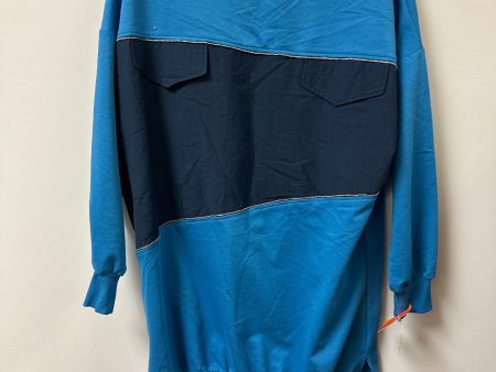 Top Long Sleeve By Clothes Mentor In Blue, Size: M Hot on Sale