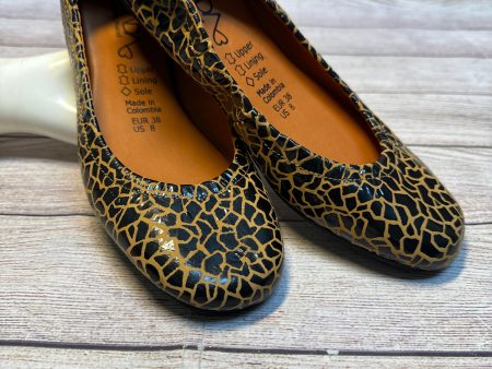 Shoes Flats By Cmb In Animal Print, Size: 8 Fashion