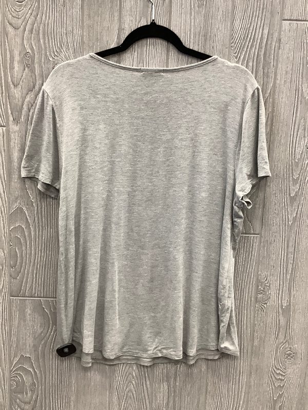 Top Short Sleeve By Maurices In Grey, Size: L For Discount